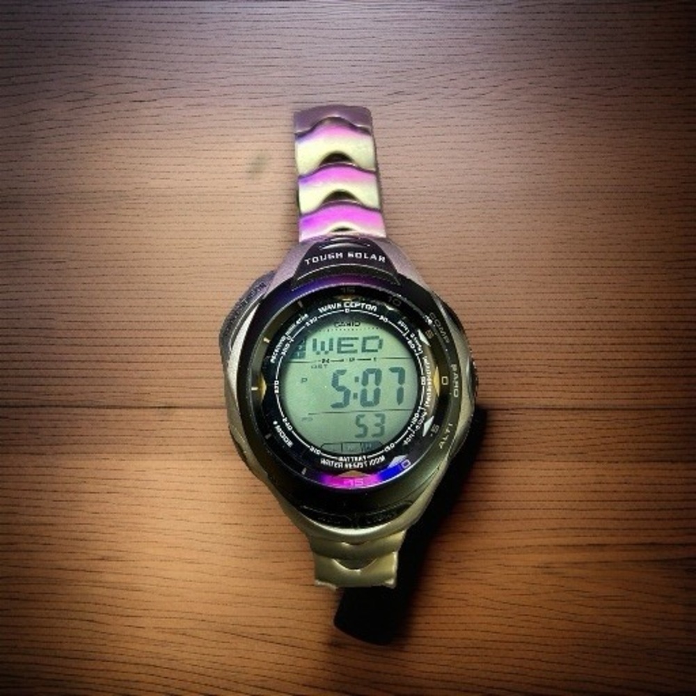 Rare Japan Solar Casio Sport Pathfinder Paw-1200T Titanium bracelet